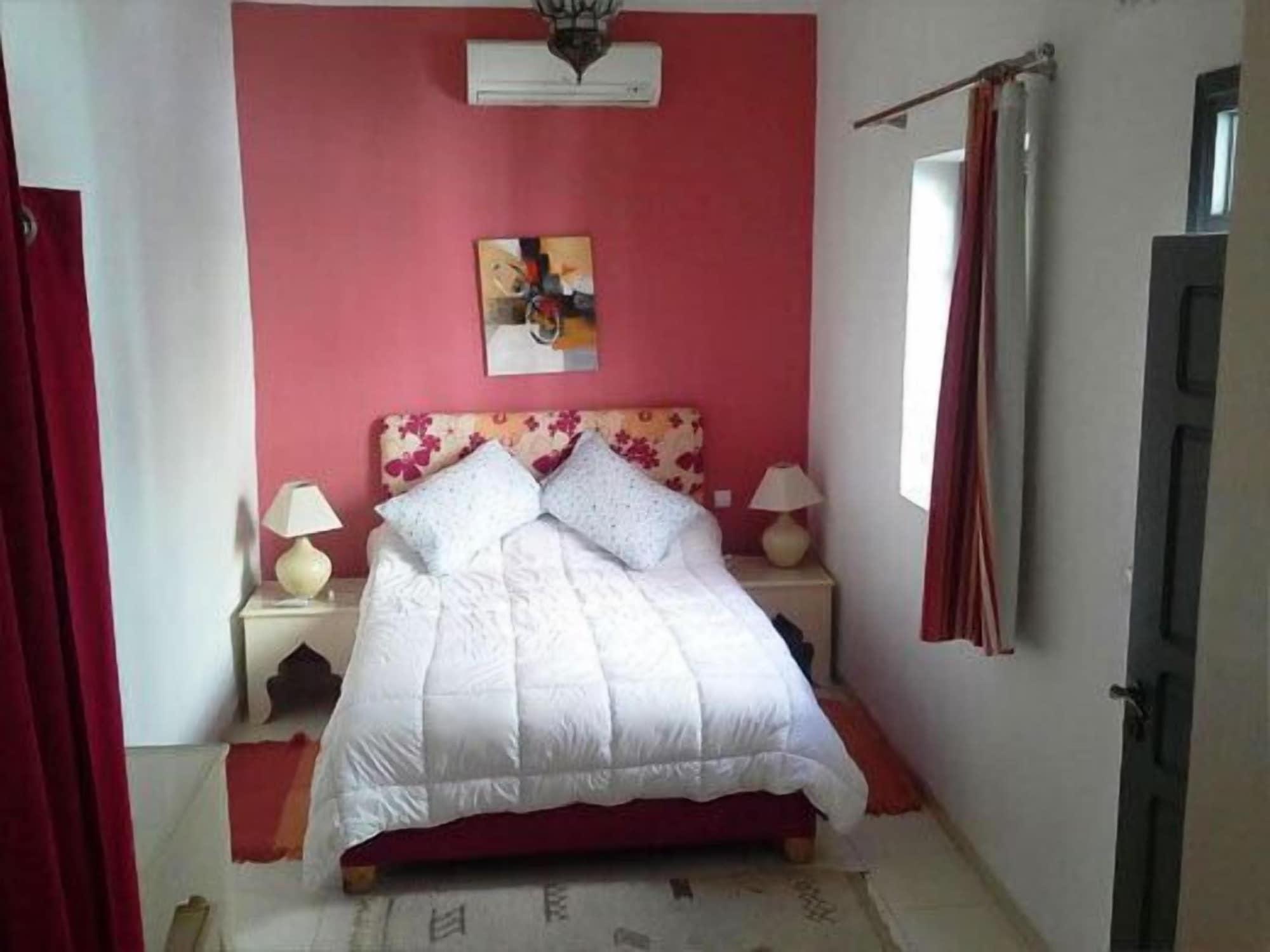 Dar Boutouil Bed and Breakfast Marrakesh Esterno foto